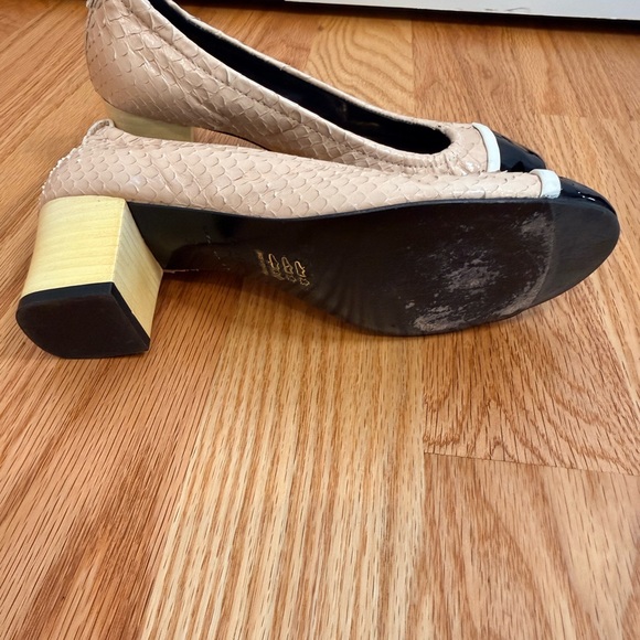 Lanvin Nude Beige Ballet Flats with Black Patent Cap Toe - Picture 7 of 12